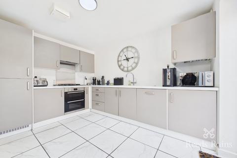 4 bedroom semi-detached house for sale, Haigh Moor Way, Castleford WF10
