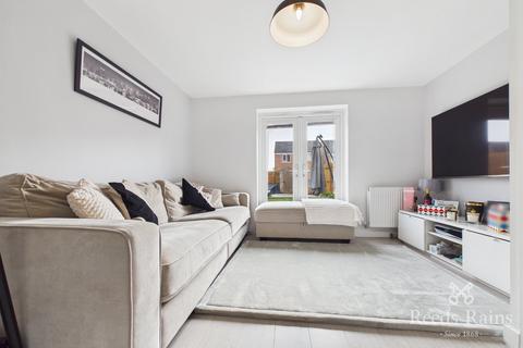 3 bedroom end of terrace house for sale, Sycamore Drive, West Yorkshire WF10