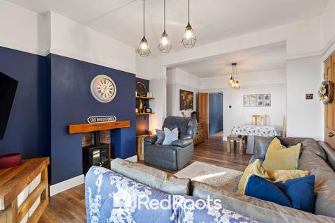 4 bedroom detached house for sale, Mosham Road, Doncaster DN9