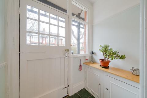 undefined, York Avenue, Crosby, L23