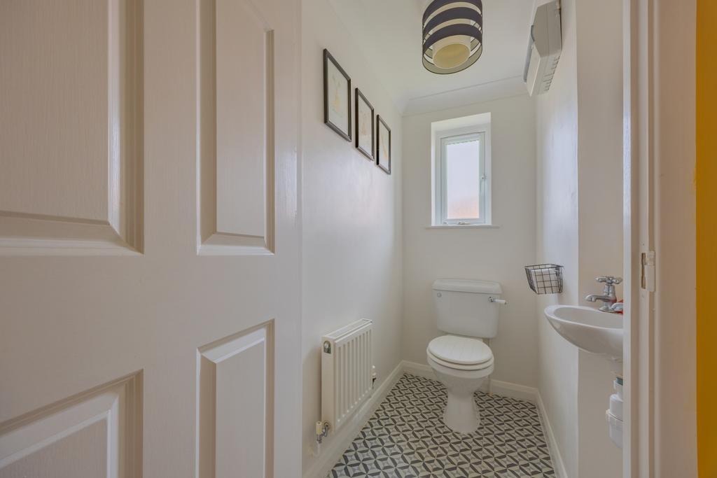 Ewemove Taunton Burge Crescent (14)