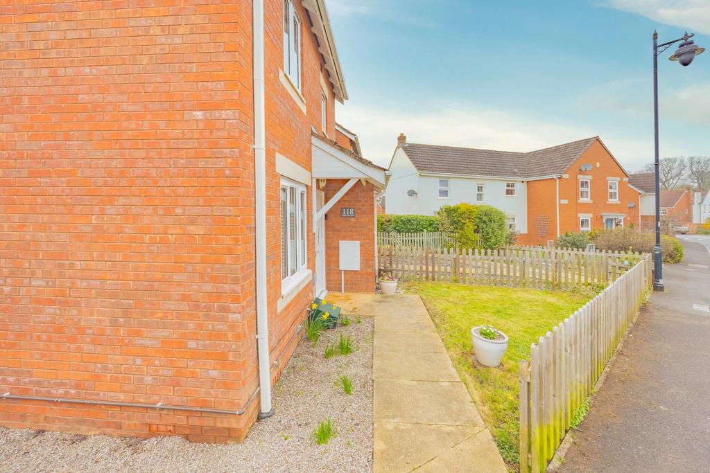 Ewemove Taunton Burge Crescent (2)