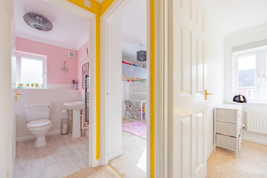 Ewemove Taunton Burge Crescent (12)