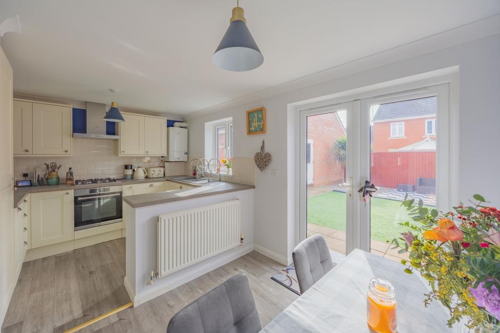 Ewemove Taunton Burge Crescent (15)