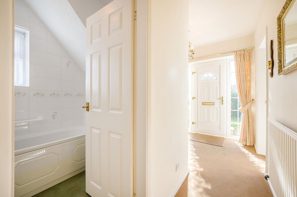 Hallway/Bathroom