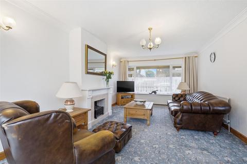 4 bedroom detached house for sale, Vaagen Road, Canvey Island SS8