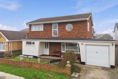 4 bedroom detached house for sale, Vaagen Road, Canvey Island SS8