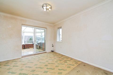 2 bedroom detached house for sale, Marston Drive, Colwyn Bay, Conwy, LL28