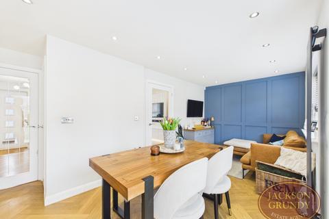 4 bedroom detached house for sale, Stephens Road, Overstone, NN6 0RW