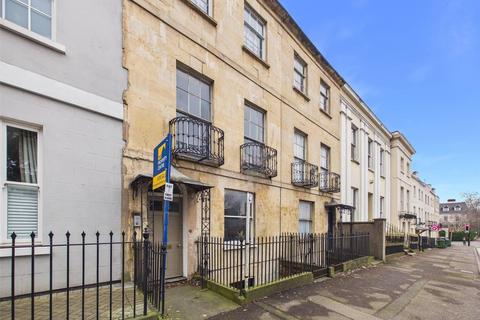 1 bedroom apartment for sale, London Road, Cheltenham, Gloucestershire, GL52