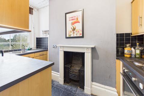 1 bedroom apartment for sale, London Road, Cheltenham, Gloucestershire, GL52