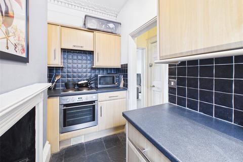 1 bedroom apartment for sale, London Road, Cheltenham, Gloucestershire, GL52