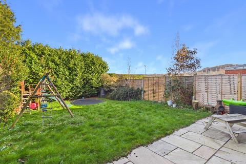 undefined, Country View, Gloucester