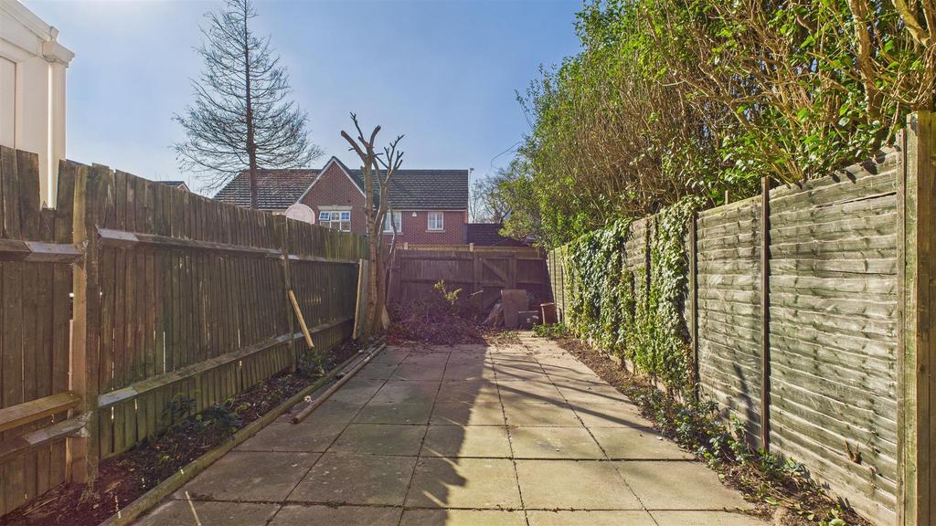 CAM05136 G0-PR0020-STILL009.jpg