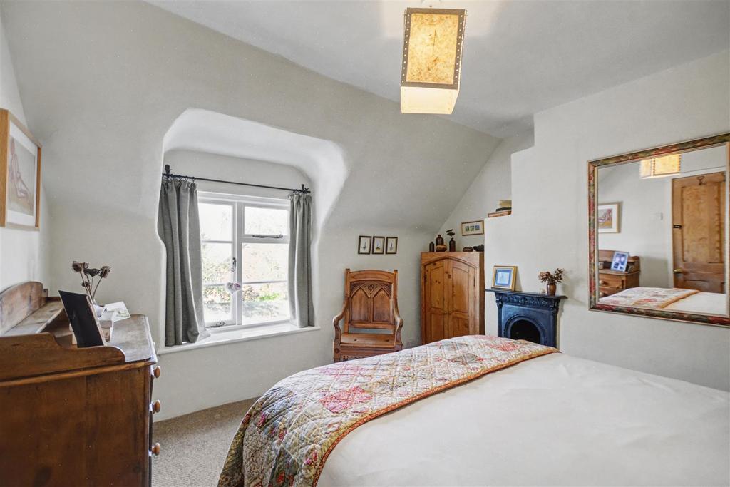 Bedroom 2 1.jpeg