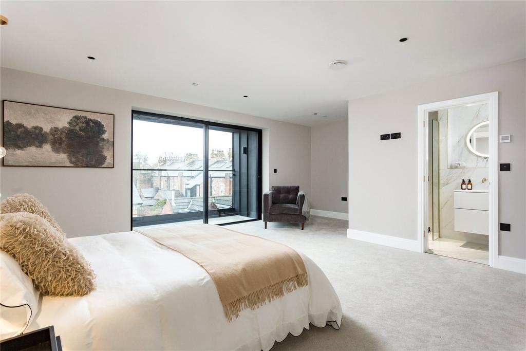 Principal Bedroom