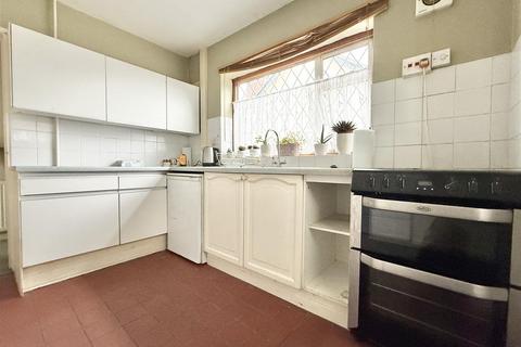 2 bedroom semi-detached bungalow for sale, Norfolk Road, Wigston LE18