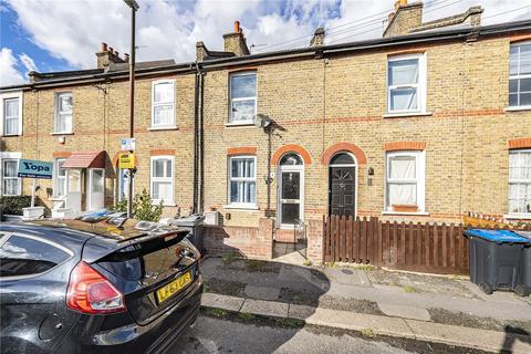 3 bedroom terraced house to rent, Stanley Road, Morden, SM4