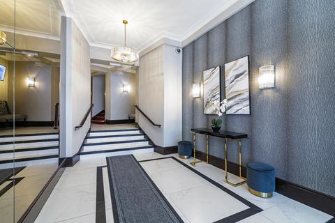 3 bedroom flat for sale, Northways, London NW3