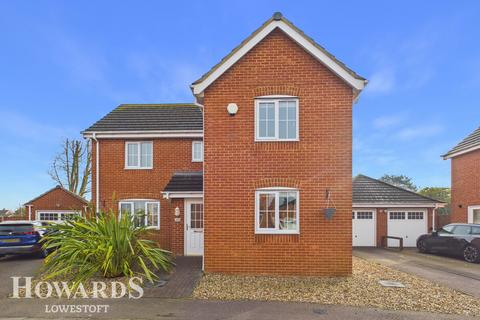 undefined, Pinebanks, Lowestoft