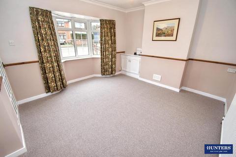 2 bedroom semi-detached house for sale, Kingston Avenue, Wigston