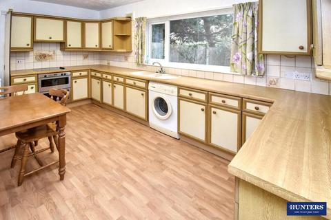 2 bedroom semi-detached house for sale, Kingston Avenue, Wigston