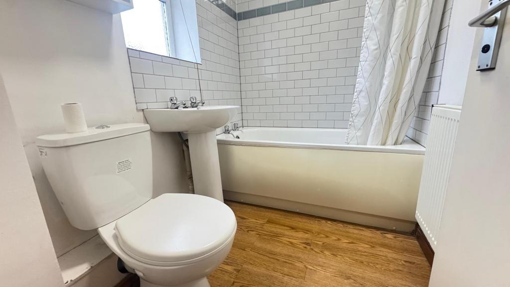 Bathroom.jpeg