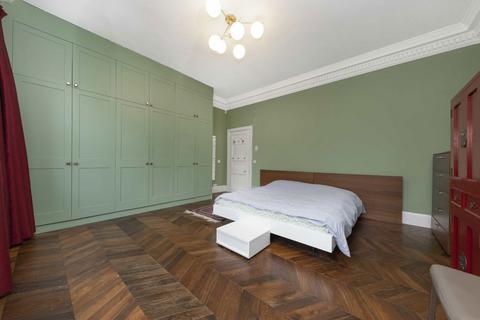 2 bedroom flat to rent, Finchley Road, London NW3