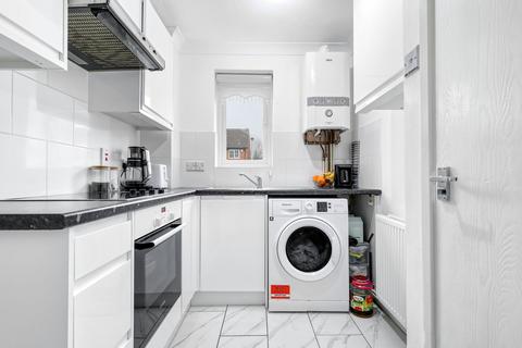 1 bedroom terraced house for sale, Hollybush Way, Cheshunt, EN7
