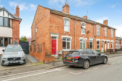 2 bedroom end of terrace house for sale, St. Georges Lane North, Worcester