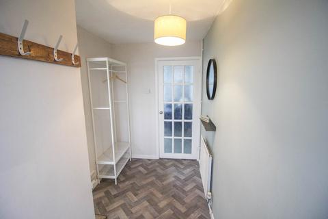 undefined, Weston Outskirts*Very Well Presented*Close to Hospital*Two Double Bedrooms*