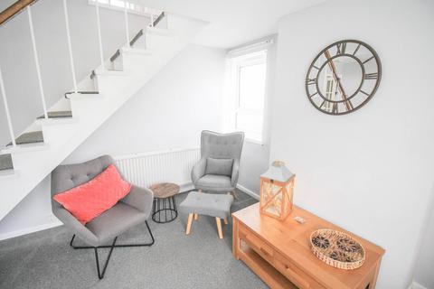 undefined, Weston Outskirts*Very Well Presented*Close to Hospital*Two Double Bedrooms*