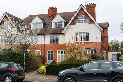 2 bedroom flat for sale, Toller Road, Stoneygate, LE2