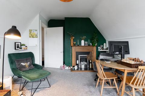 2 bedroom flat for sale, Toller Road, Stoneygate, LE2