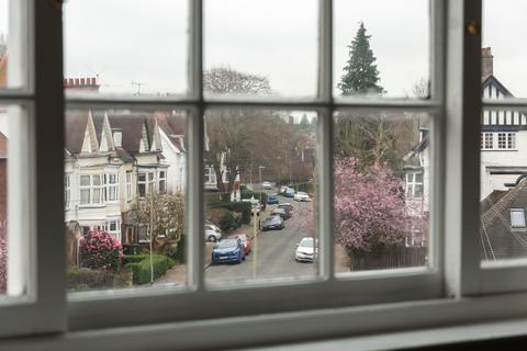 2 bedroom flat for sale, Toller Road, Stoneygate, LE2