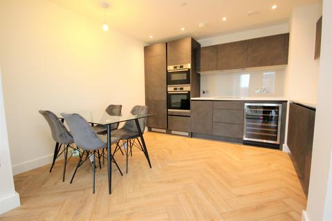 2 bedroom apartment to rent, Elizabeth Tower, Crown Street, Manchester M15