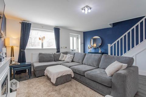 3 bedroom end of terrace house for sale, Manchester Road, Kearsley, Bolton, Greater Manchester, BL4 8RD