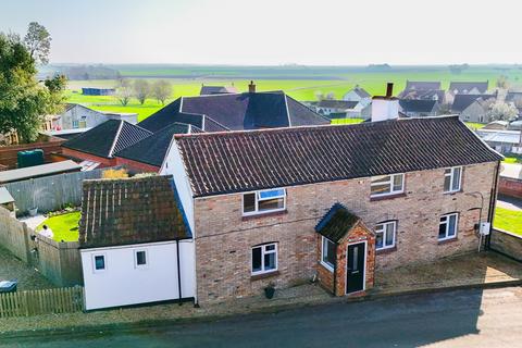4 bedroom detached house for sale, Churchgate Street, Downham Market PE38