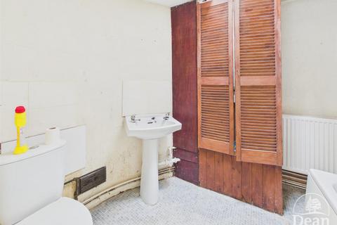 2 bedroom end of terrace house for sale, Queen Street, Lydney GL15