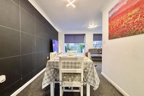 3 bedroom semi-detached house for sale, Portree Drive, Bradford BD6