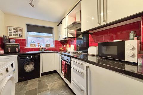 3 bedroom semi-detached house for sale, Portree Drive, Bradford BD6