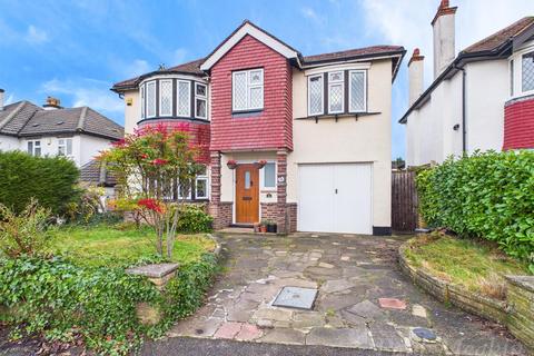 Brian Avenue, Sanderstead