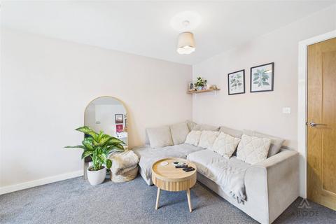 2 bedroom house for sale, Coltman Close, Burton-On-Trent DE15