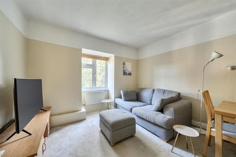 undefined, Surbiton Crescent, Kingston Upon Thames