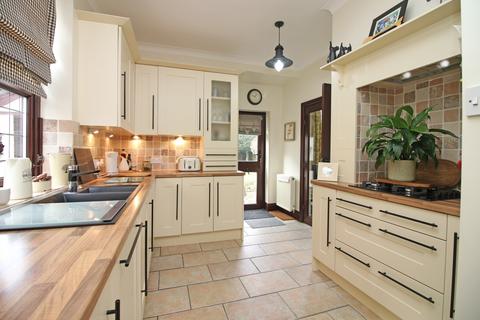 3 bedroom semi-detached house for sale, Beach Road,  Fleetwood, FY7