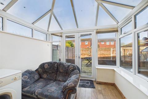 3 bedroom terraced house for sale, Witham Way, Aylesbury HP21