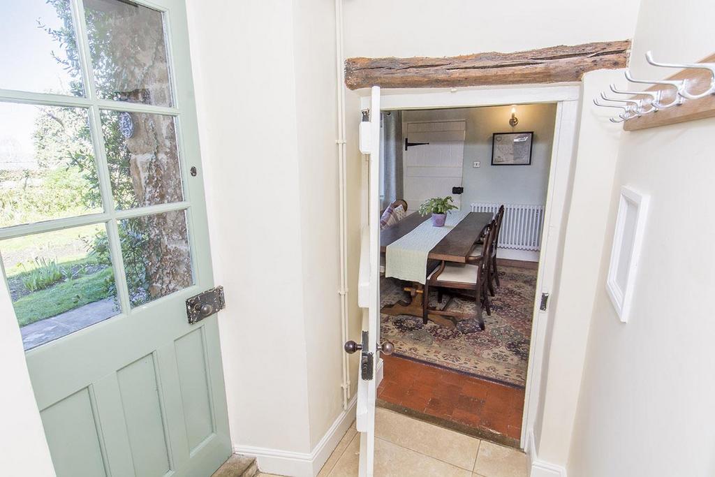 Secondary Entrance Hallway