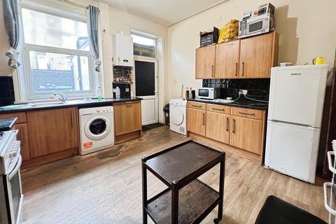 undefined, Hustler Street, Bradford BD3