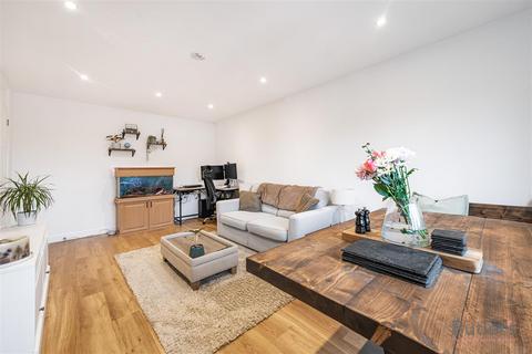 undefined, Darwin Close, Horsham