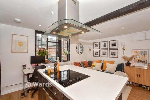1 bedroom apartment for sale, High Street, Goudhurst, Cranbrook, Kent